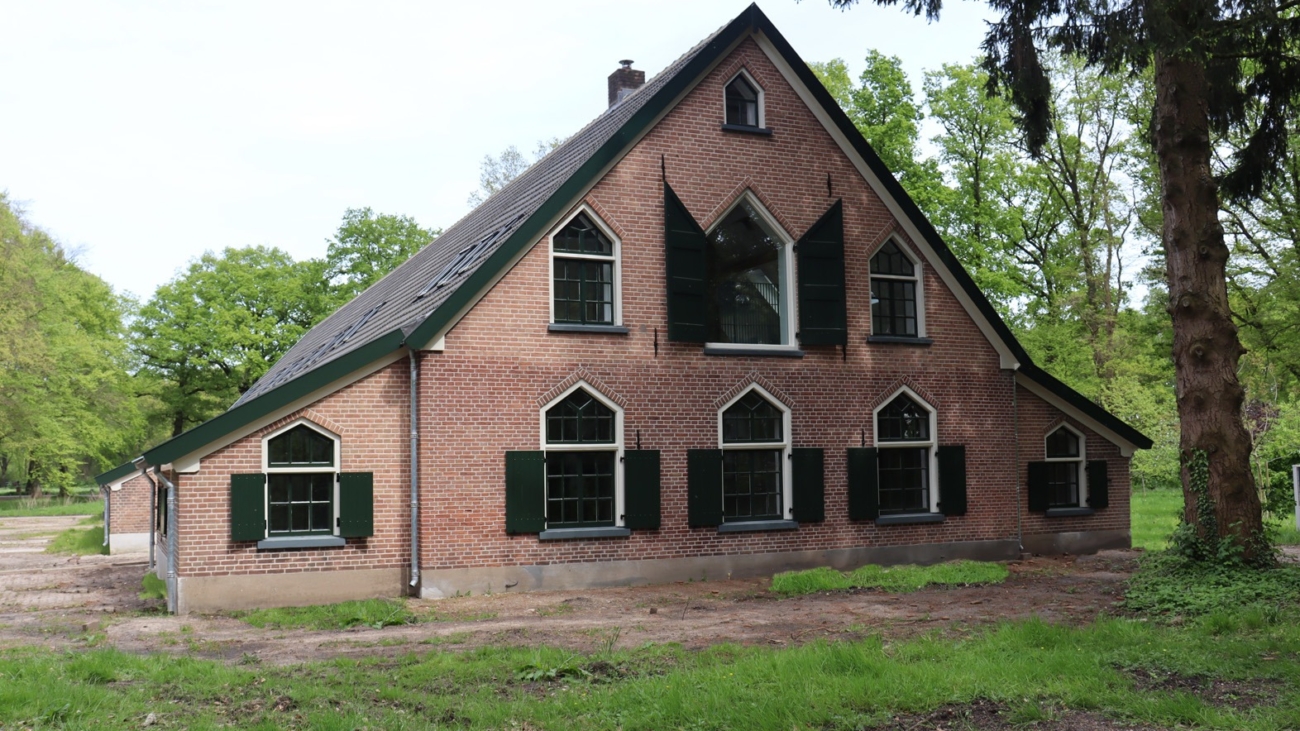 Woldhuis groot